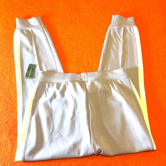 Light purple lilac and white band peachskin sporty loungewear tracksuit NWT - Picture 12 of 13